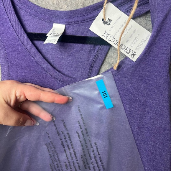 Distric Women Size Medium NWT LSU “Tiger” Purple Tank Top - Picture 4 of 6